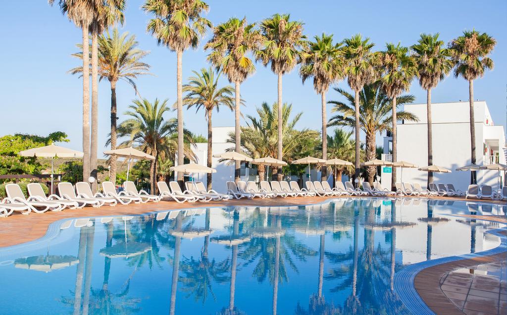 Grupotel Mar De Menorca 에스 카누텔스 외부 사진